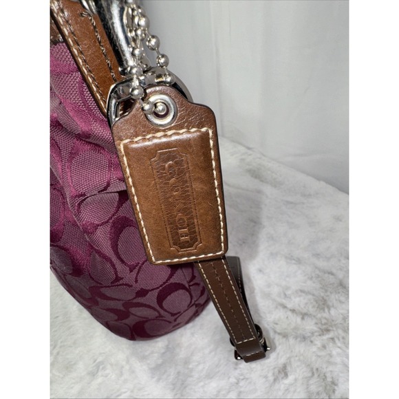 Vintage Coach Hobo Bag Pink/magenta Canvas W/ Leather Trim - Picture 2 of 7